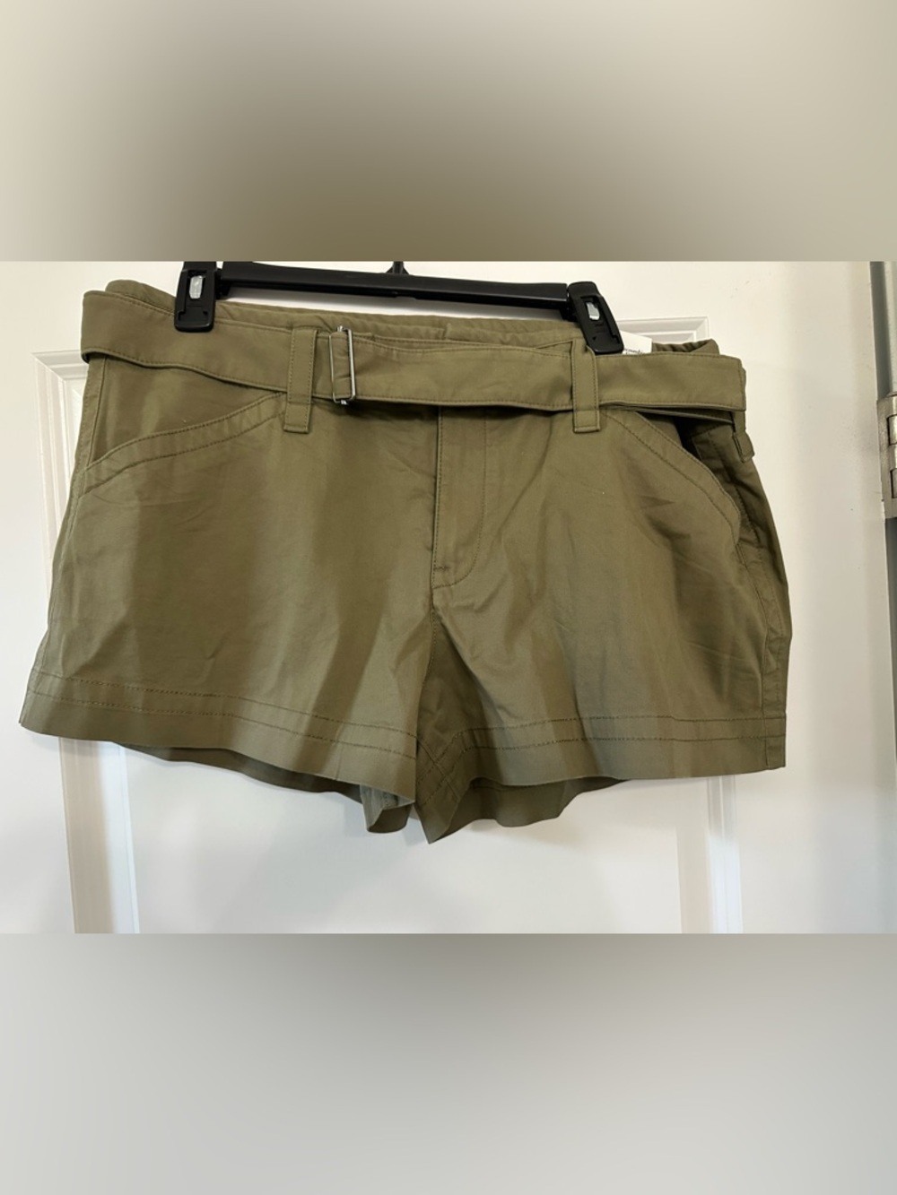 Abercrombie and Fitch Olive Green Women's Cotton Blend Belted Shorts Size 32